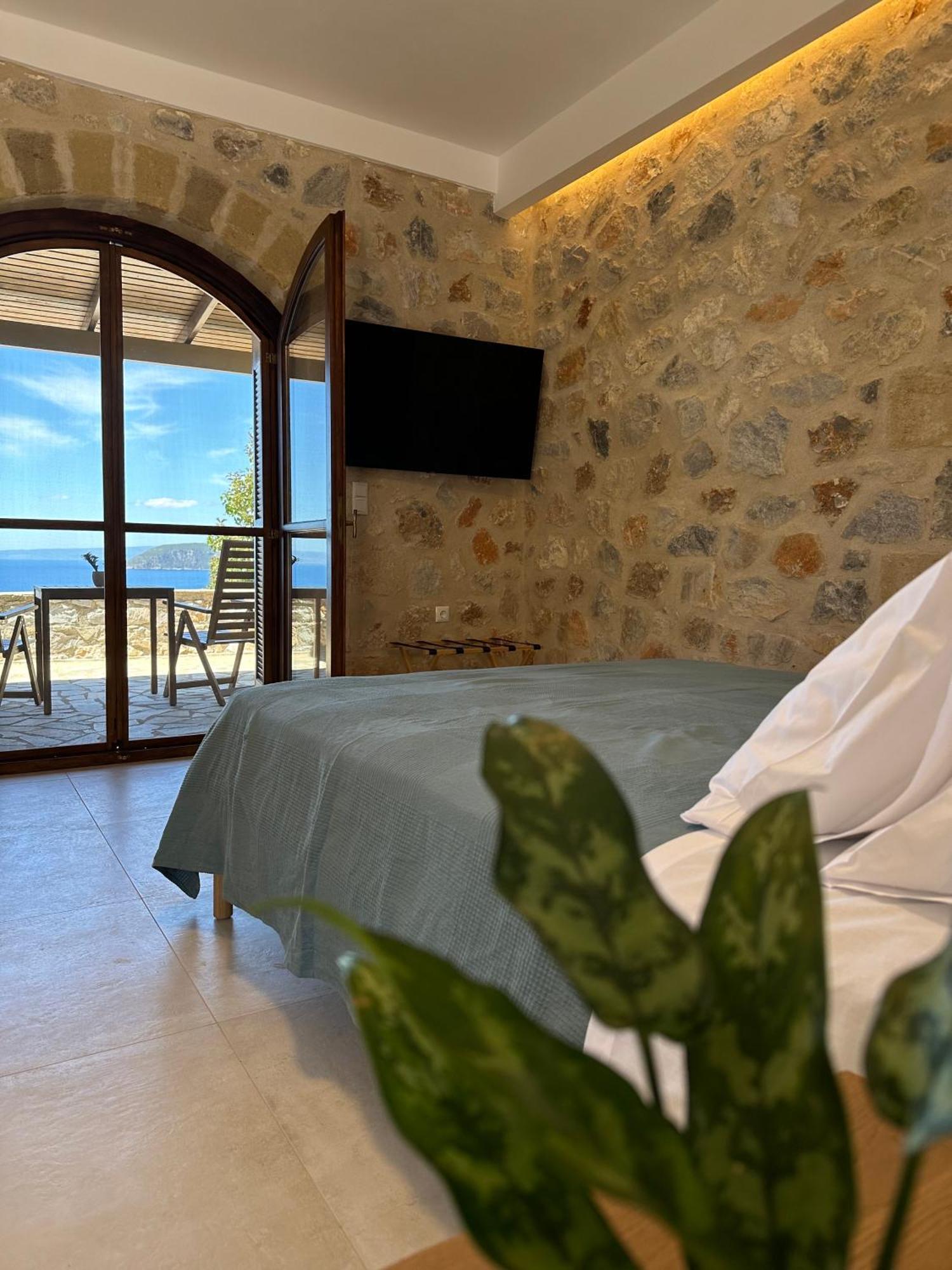 Papanestoras Apartments Kardhamili Ngoại thất bức ảnh