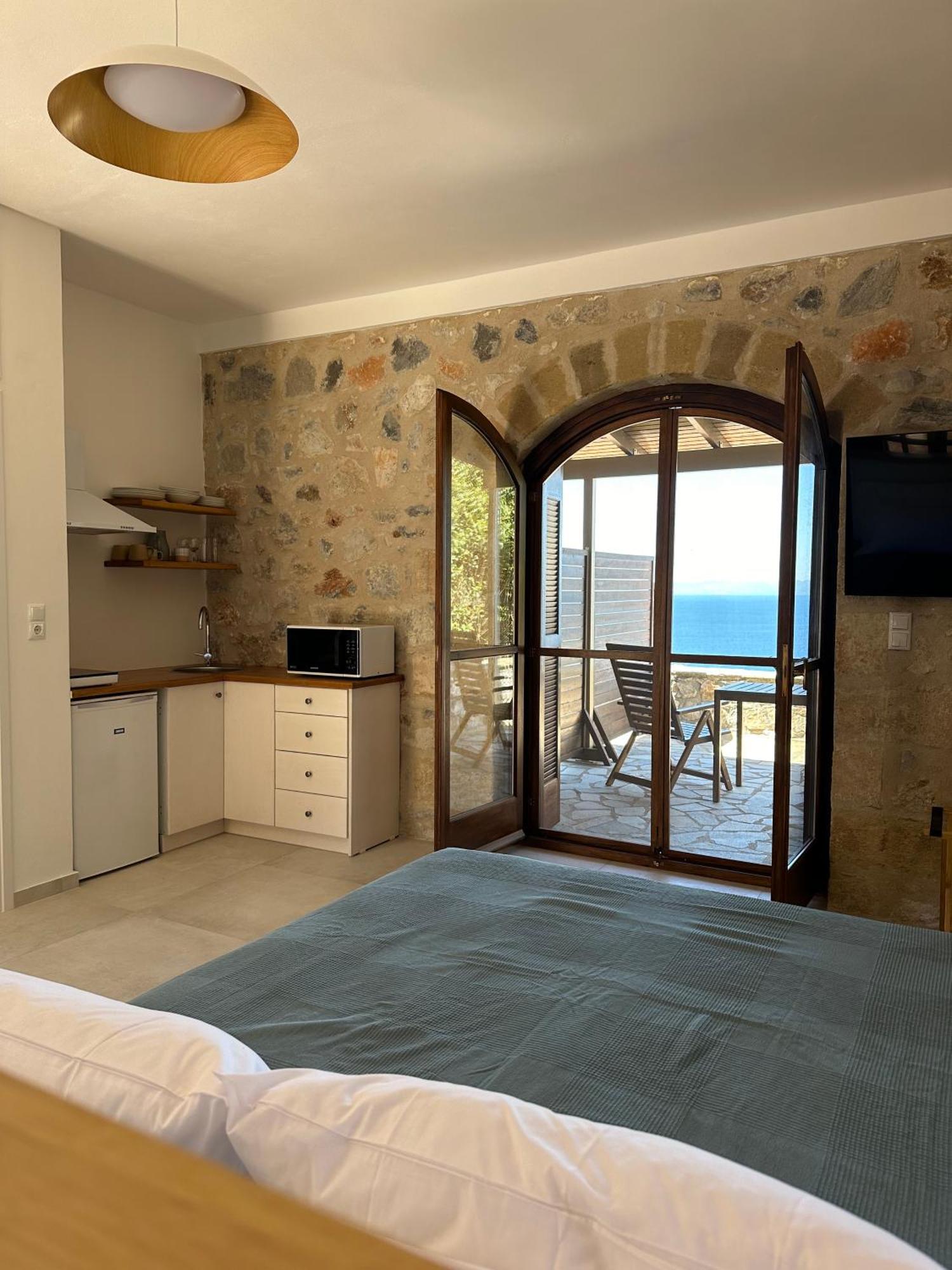 Papanestoras Apartments Kardhamili Ngoại thất bức ảnh