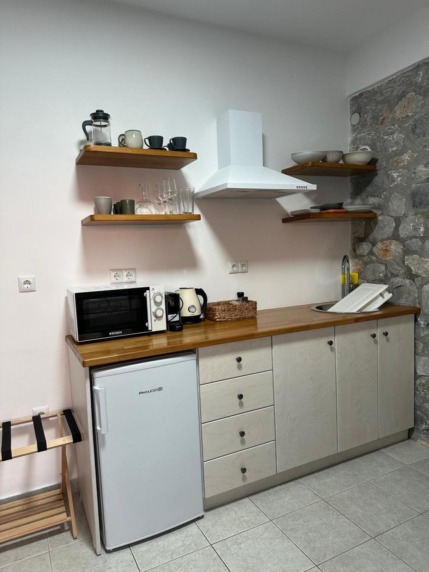 Papanestoras Apartments Kardhamili Ngoại thất bức ảnh