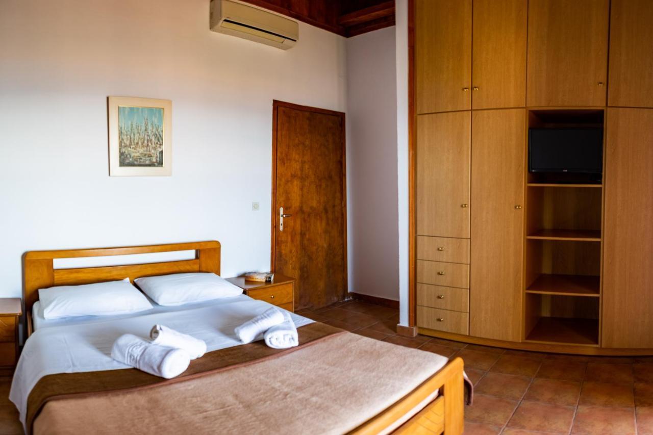 Papanestoras Apartments Kardhamili Ngoại thất bức ảnh
