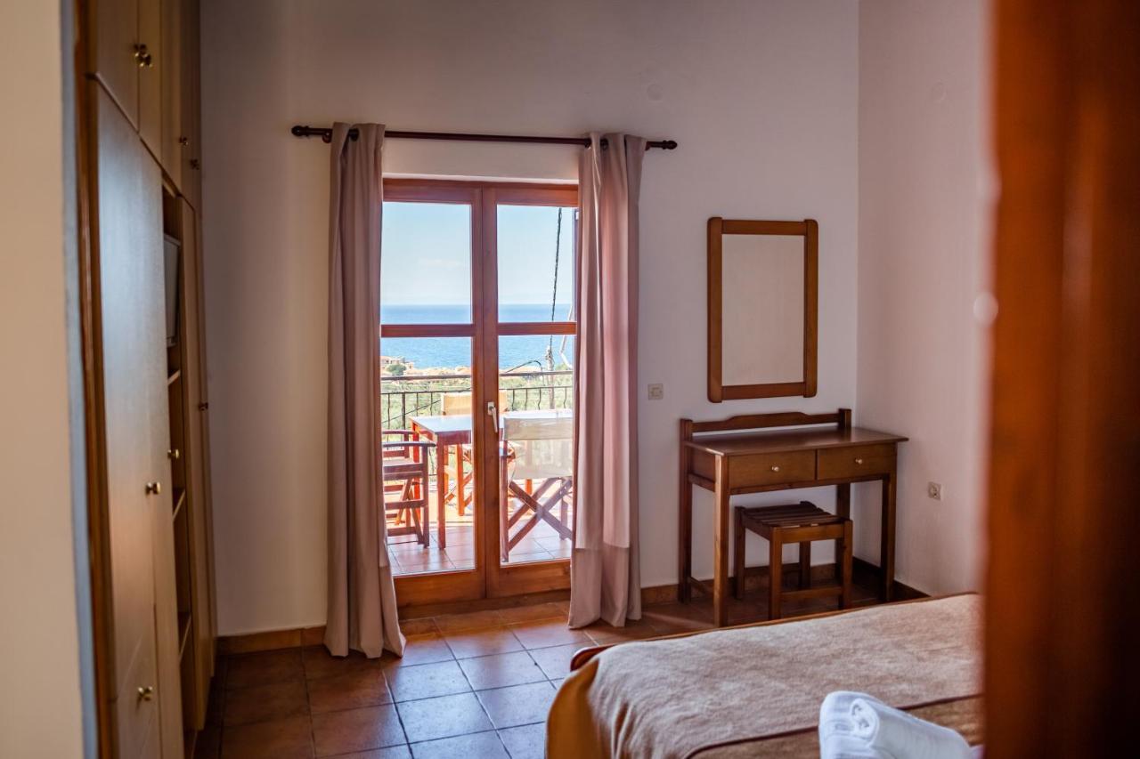 Papanestoras Apartments Kardhamili Ngoại thất bức ảnh